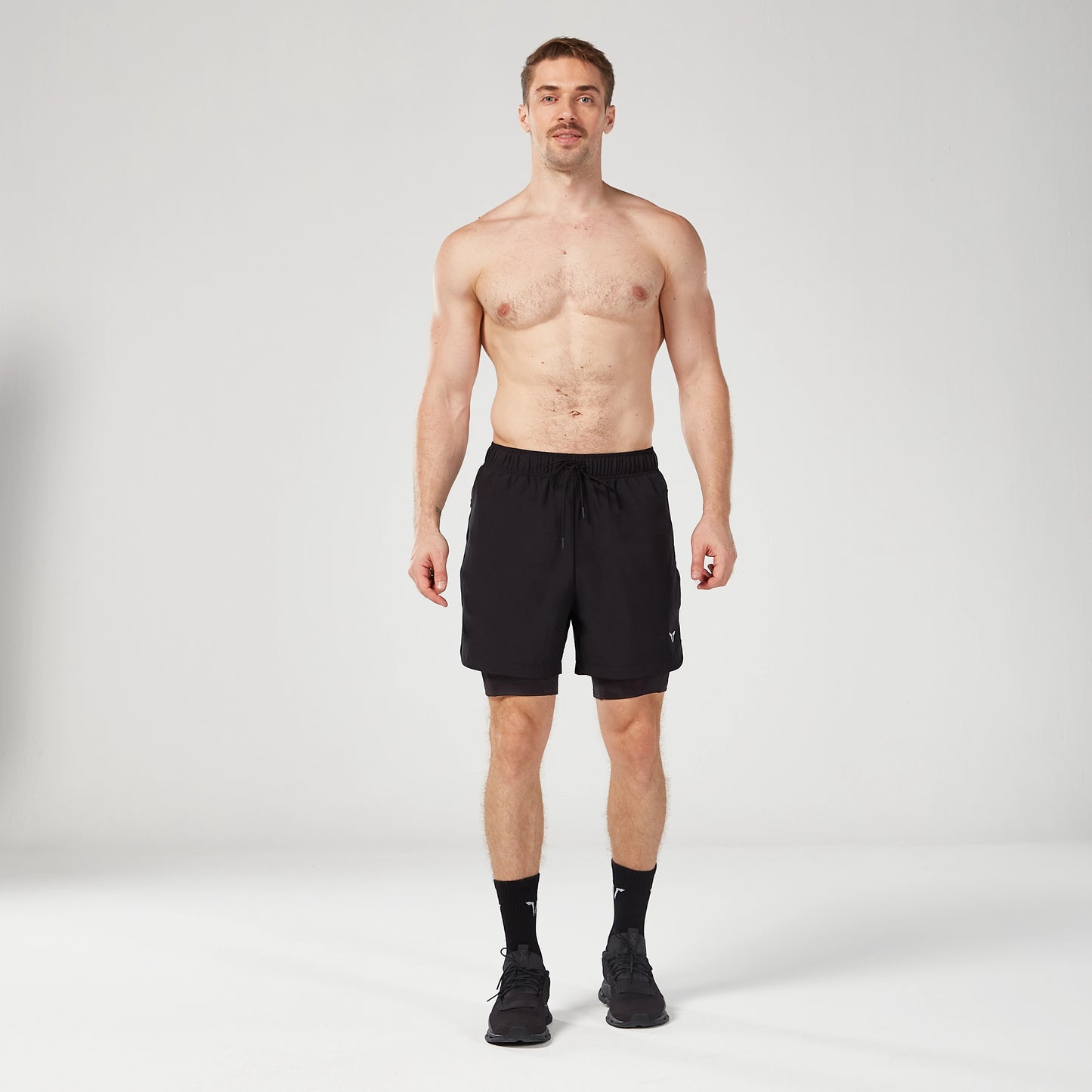 شورت ليميتليس 2 في 1 7" - أسود 