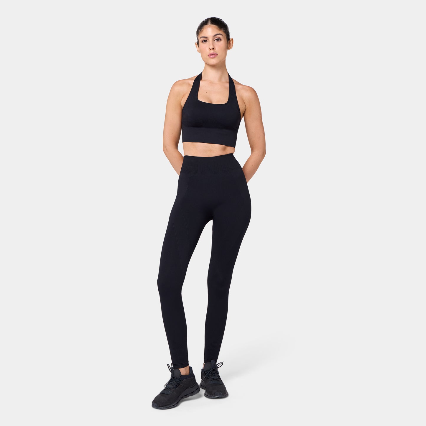 Seamless Contour Halter Brami - Black