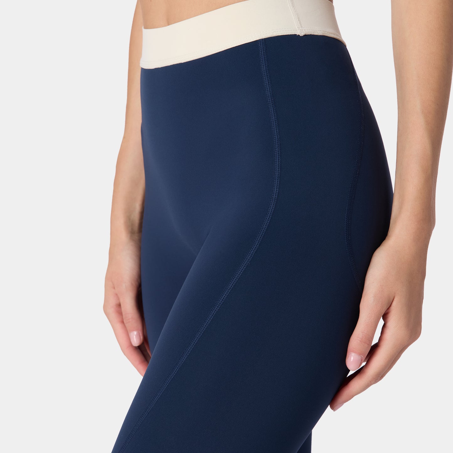 أوثنتيك ليقنز 27" - كحلي