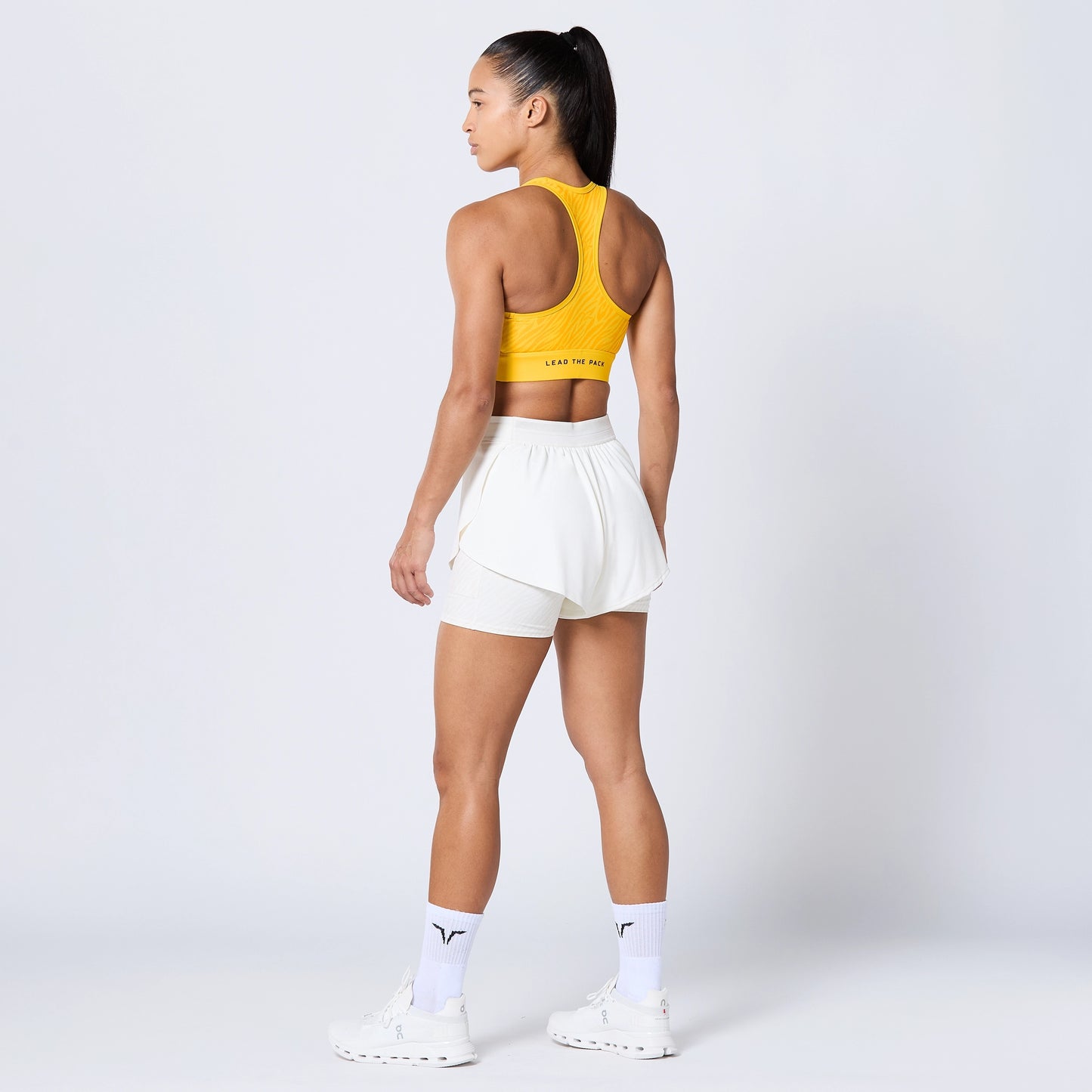  بادل كور شورت  - طبعة أبيض لؤلؤي