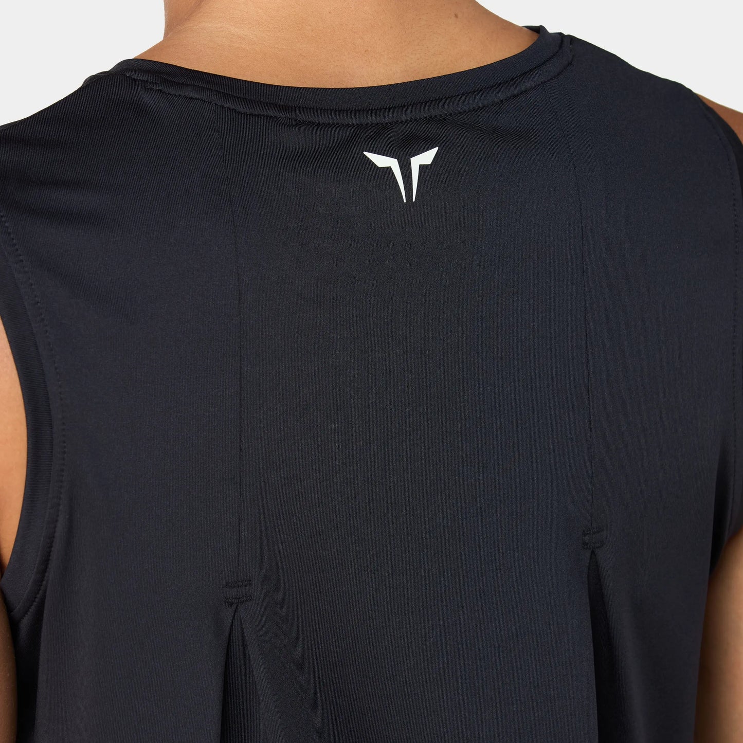 تانك خفيف - أسود