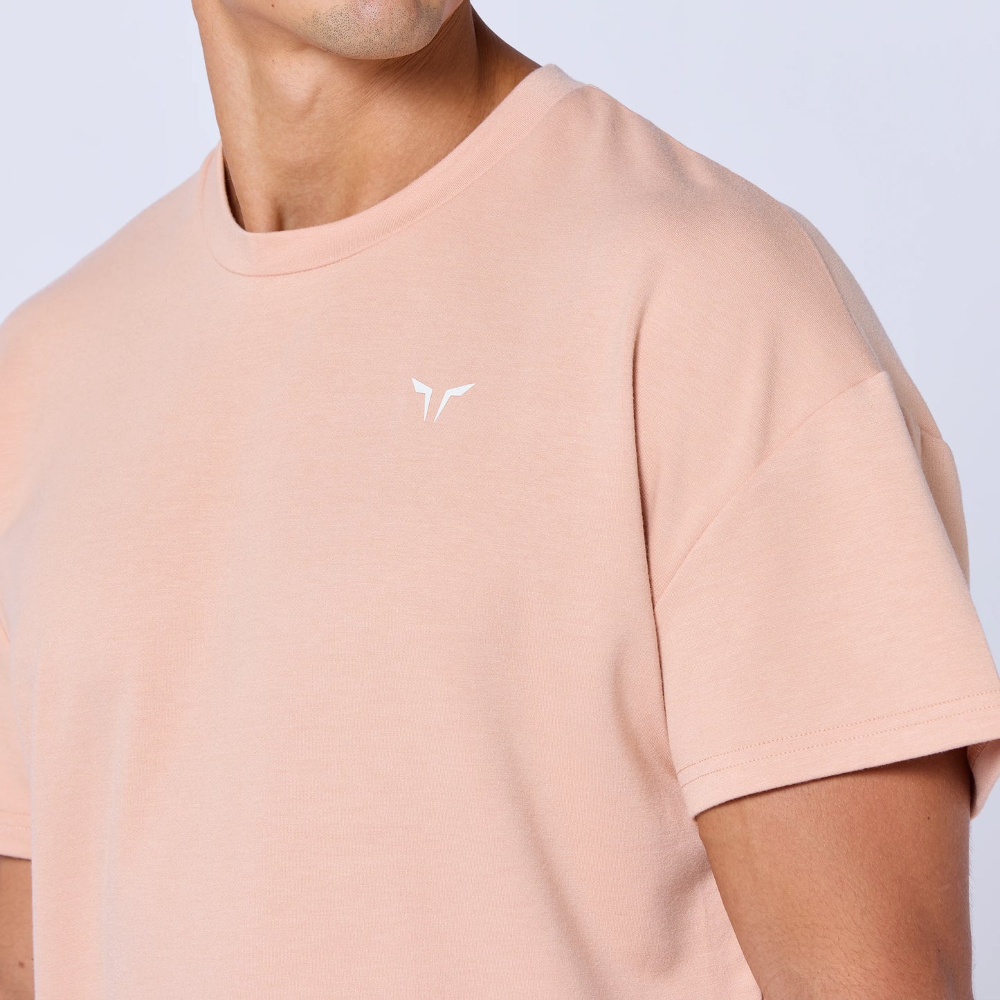 تيشيرت ايسينشال فضفاض - سكري