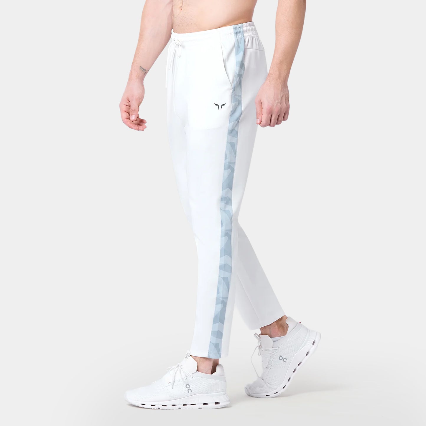 بنطال أكتيف تابيرد - أبيض لؤلؤي