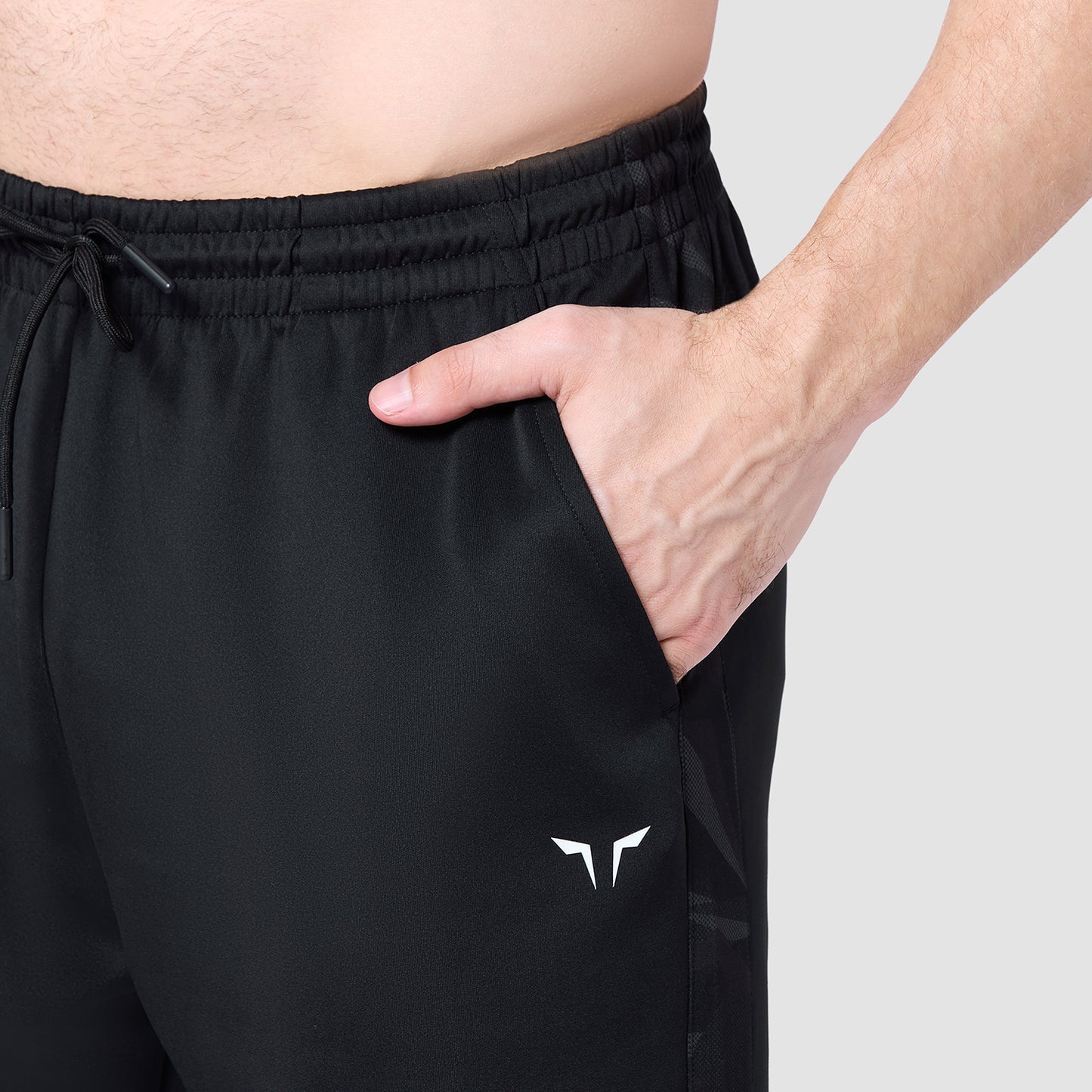 بنطال أكتيف تابيرد - أسود