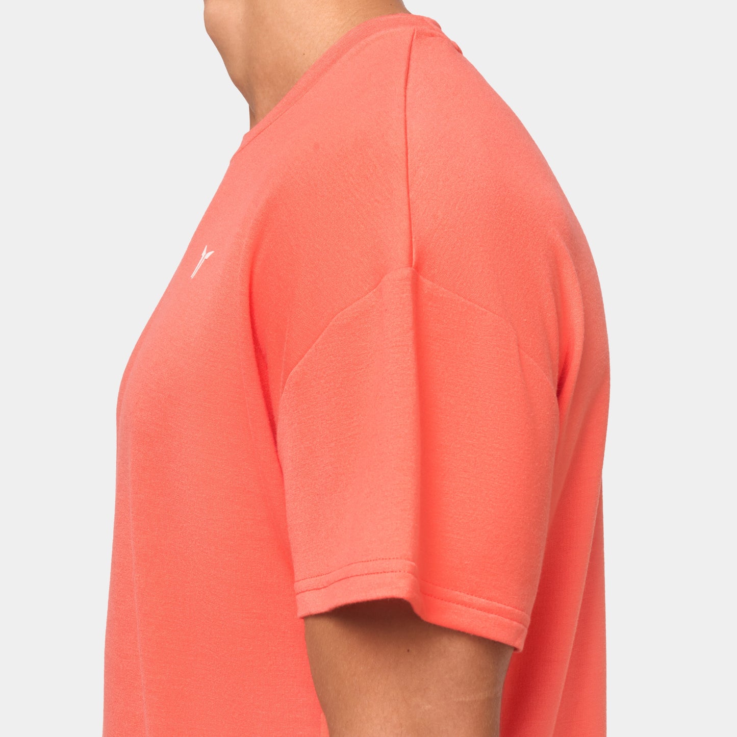 ايسينشال تيشيرت فضفاض - مرجاني 