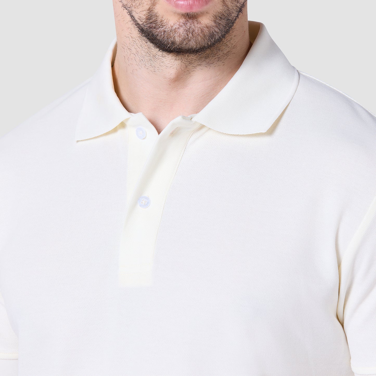 تيشيرت بولو كور أوفر أتشيفر - أبيض لؤلؤي