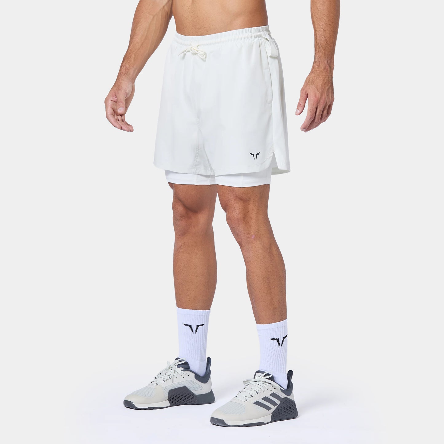 شورت فاونديشن 5" 2 في 1 - أبيض لؤلؤي