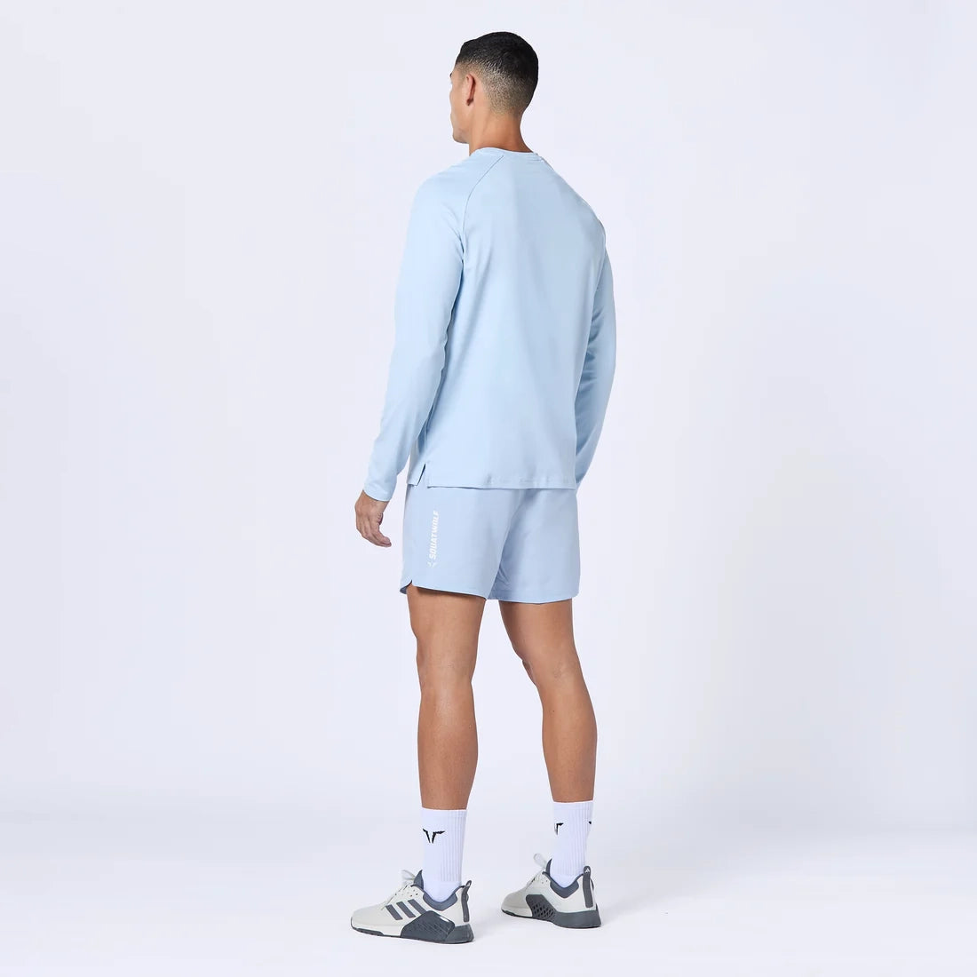 تيشرت ايسينشال اكتيف بأكمام طويلة - أزرق سماوي