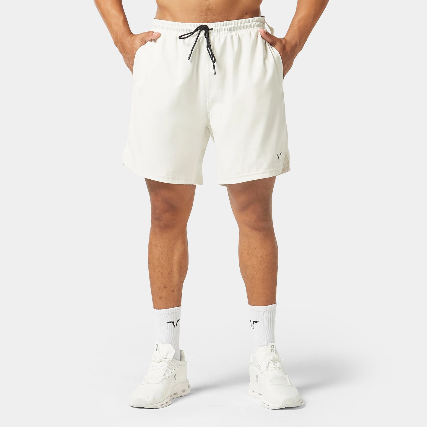 شورت فاونديشن 7" - أبيض لؤلؤي 1.0