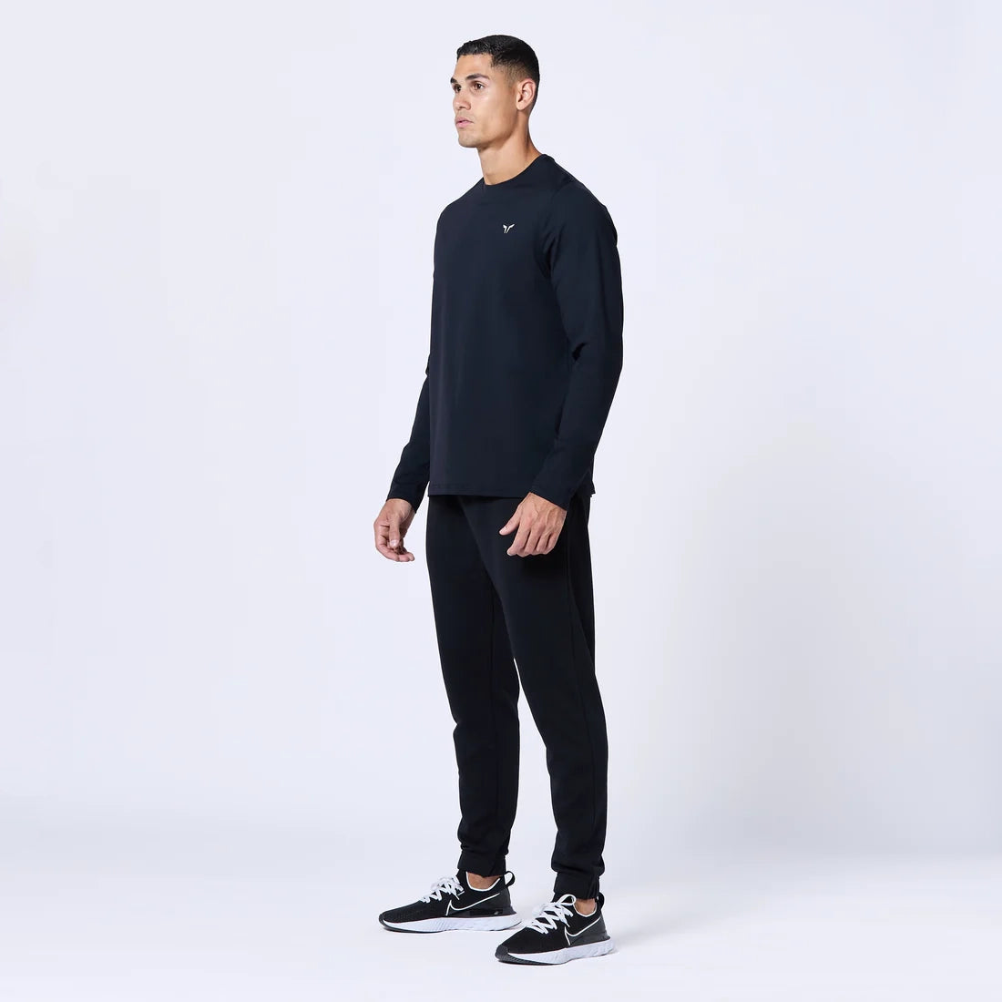 Essential Active Full Sleeves T-shirt - Black