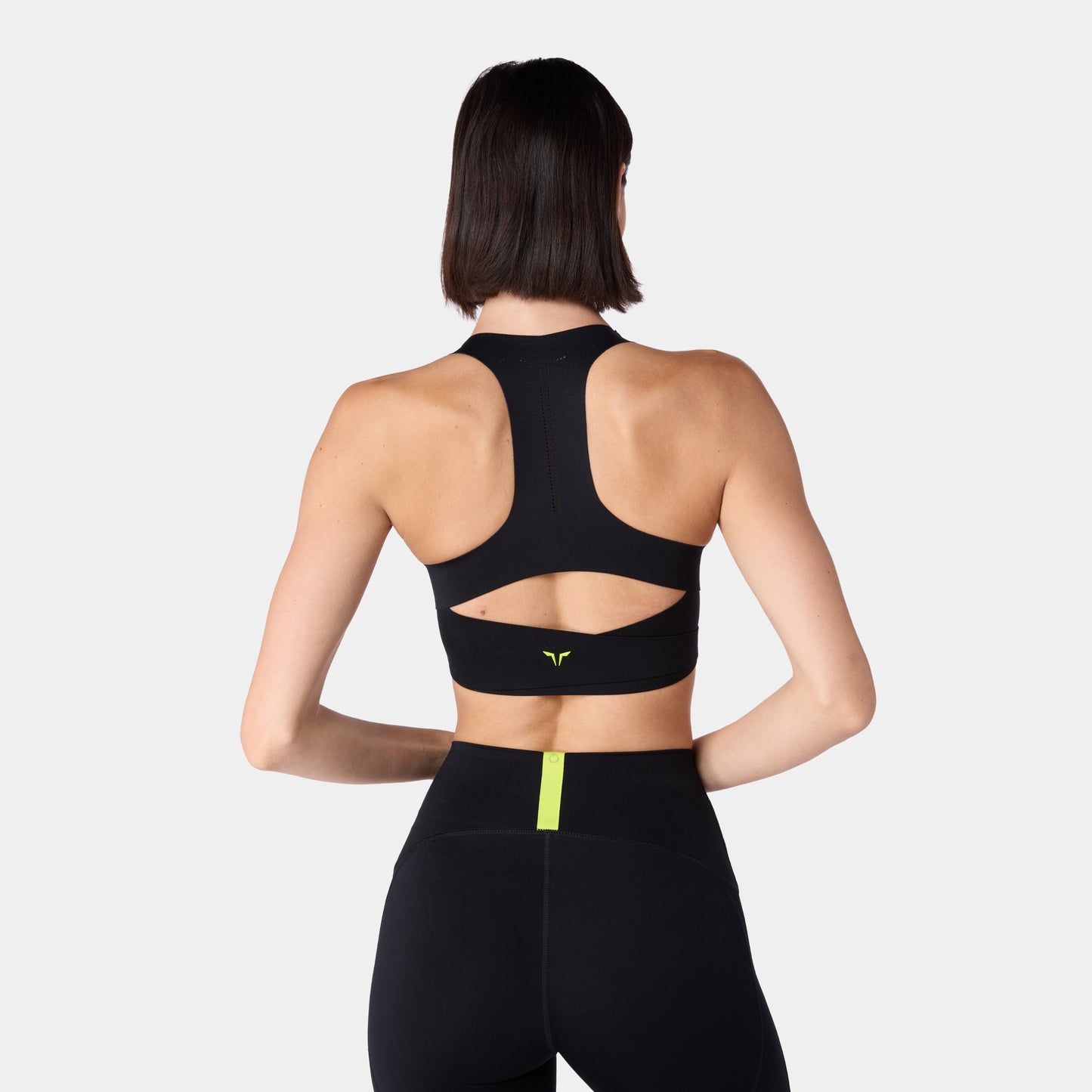 نيوتك حمالة صدر برقبة مربعة - أسود