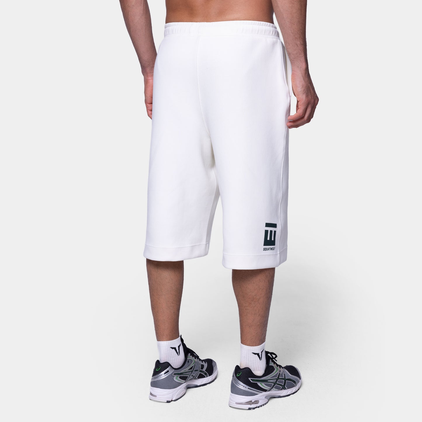 شورت سكوات وولف x إبراهيم زكي - أبيض