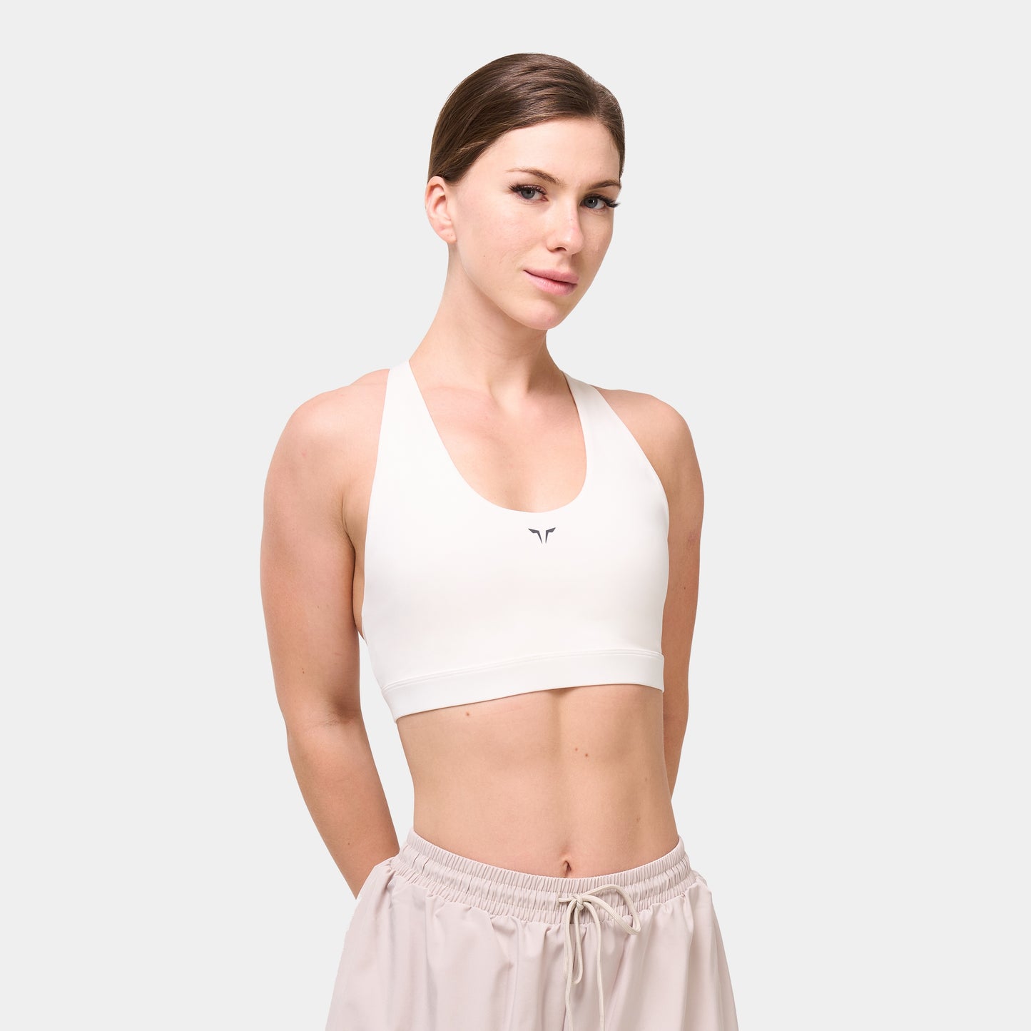  ايسينشال حمالة صدر بحزام خلفي متقاطع قابل للتعديل-أبيض لؤلؤي