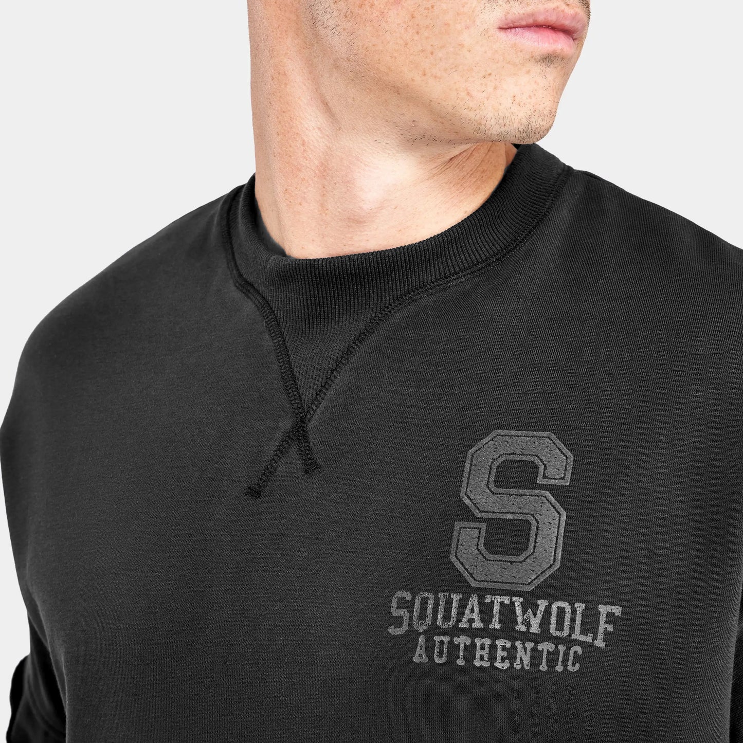 تيشيرت رياضي فضفاض - أسود