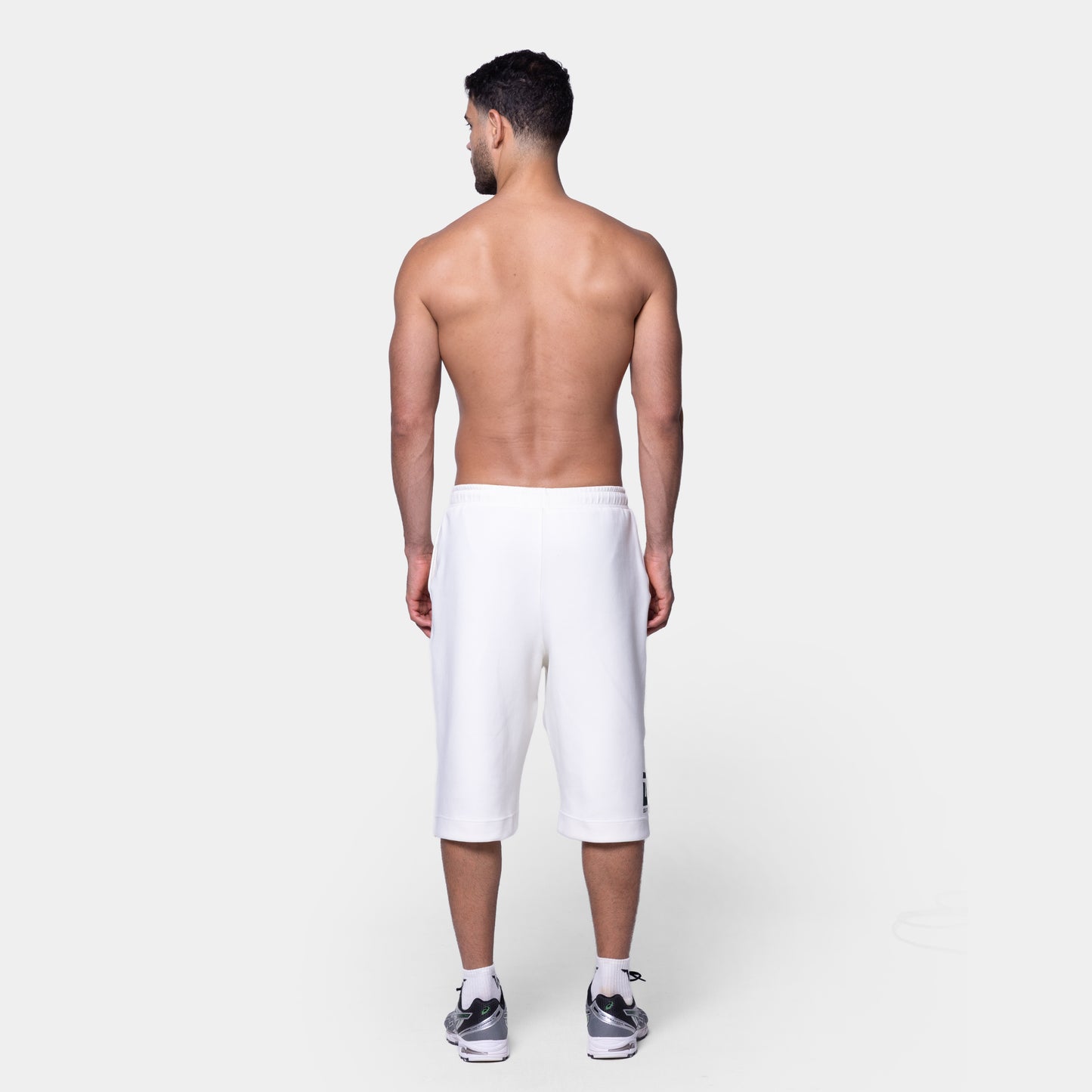 شورت سكوات وولف x إبراهيم زكي - أبيض