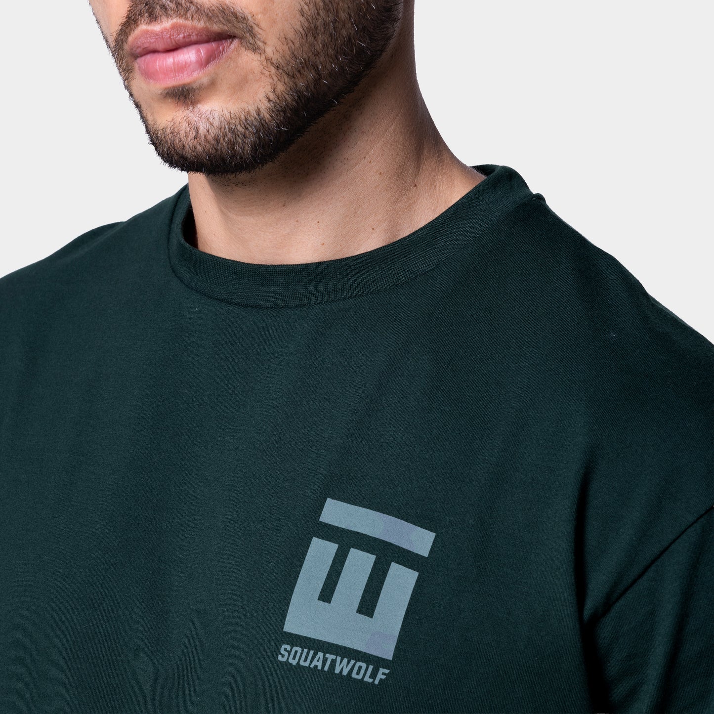 تيشيرت سكوات وولف x إبراهيم زكي فضفاض - أخضر