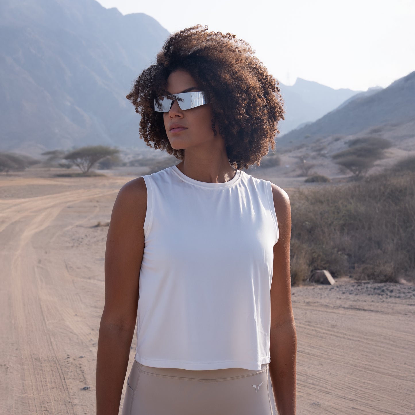 تانك خفيف - أبيض لؤلؤي