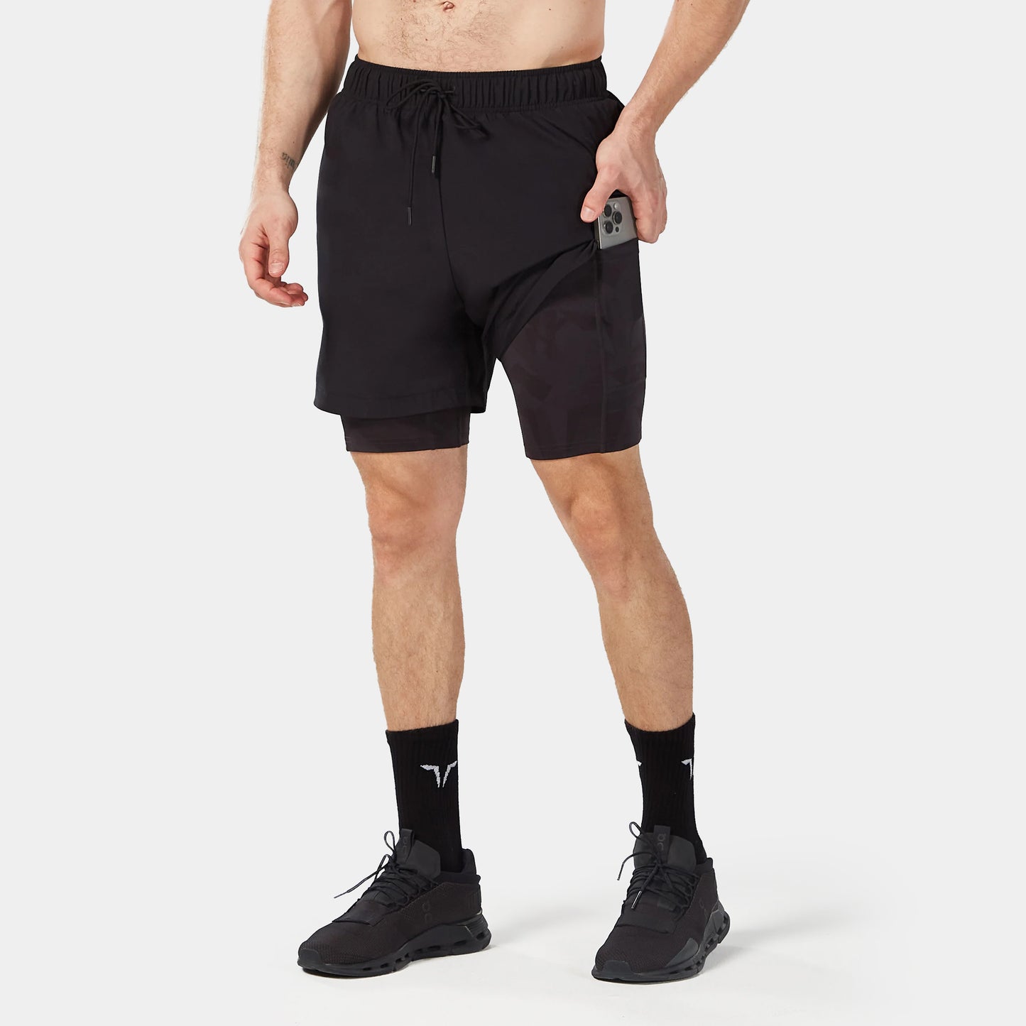 شورت ليميتليس 2 في 1 7" - أسود 