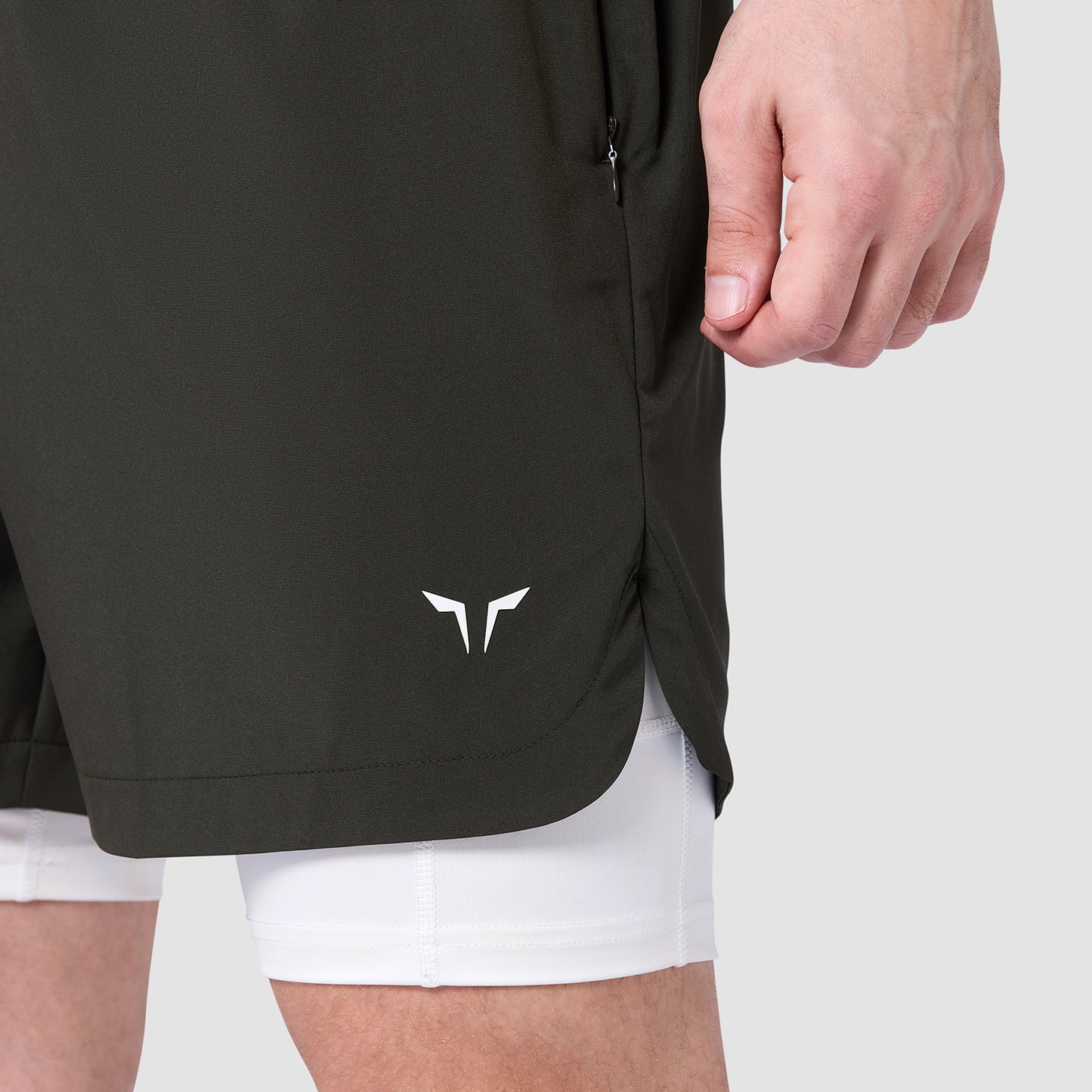 شورت ليميتليس 2 في 1 بطول 7 انش - كاكي