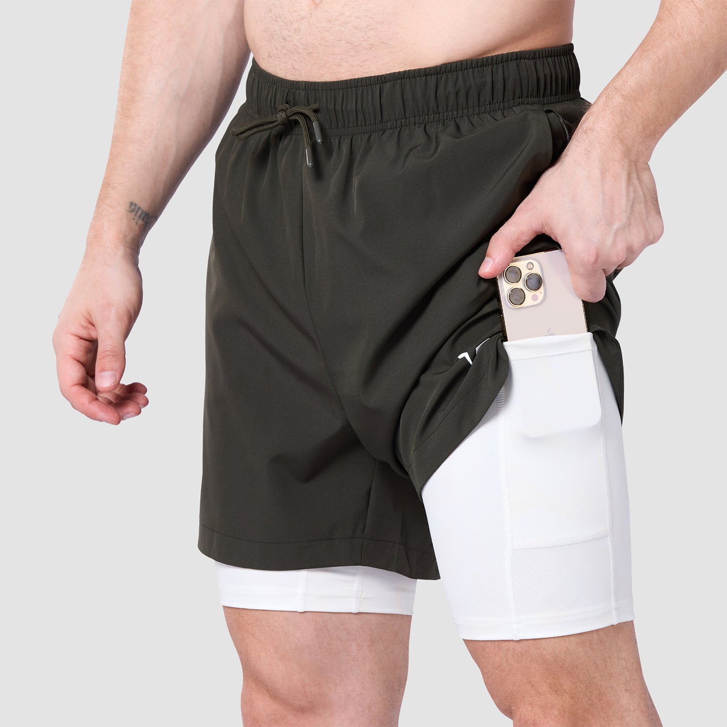 شورت ليميتليس 2 في 1 بطول 7 انش - كاكي