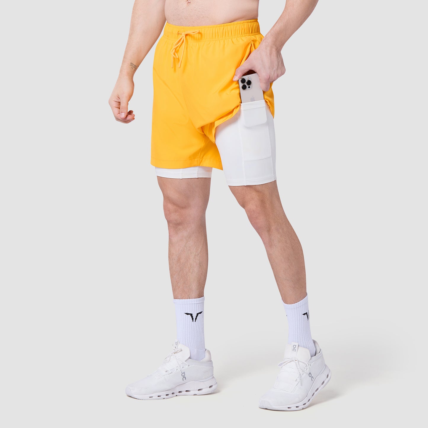 شورت ليميتليس 2 في 1 بطول 7 انش - أصفر فاقع