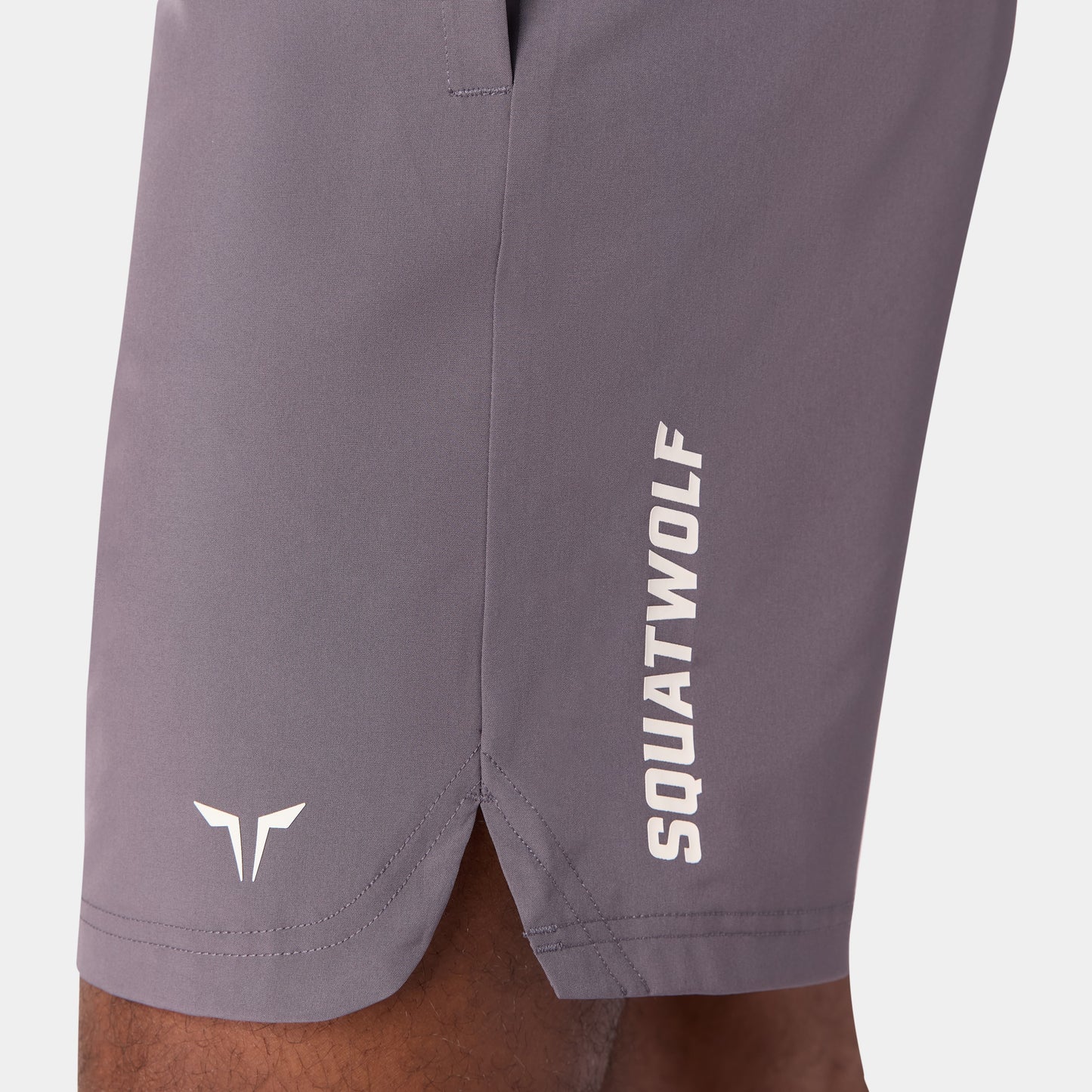 شورت فاونديشن 7" - رمادي ثلجي