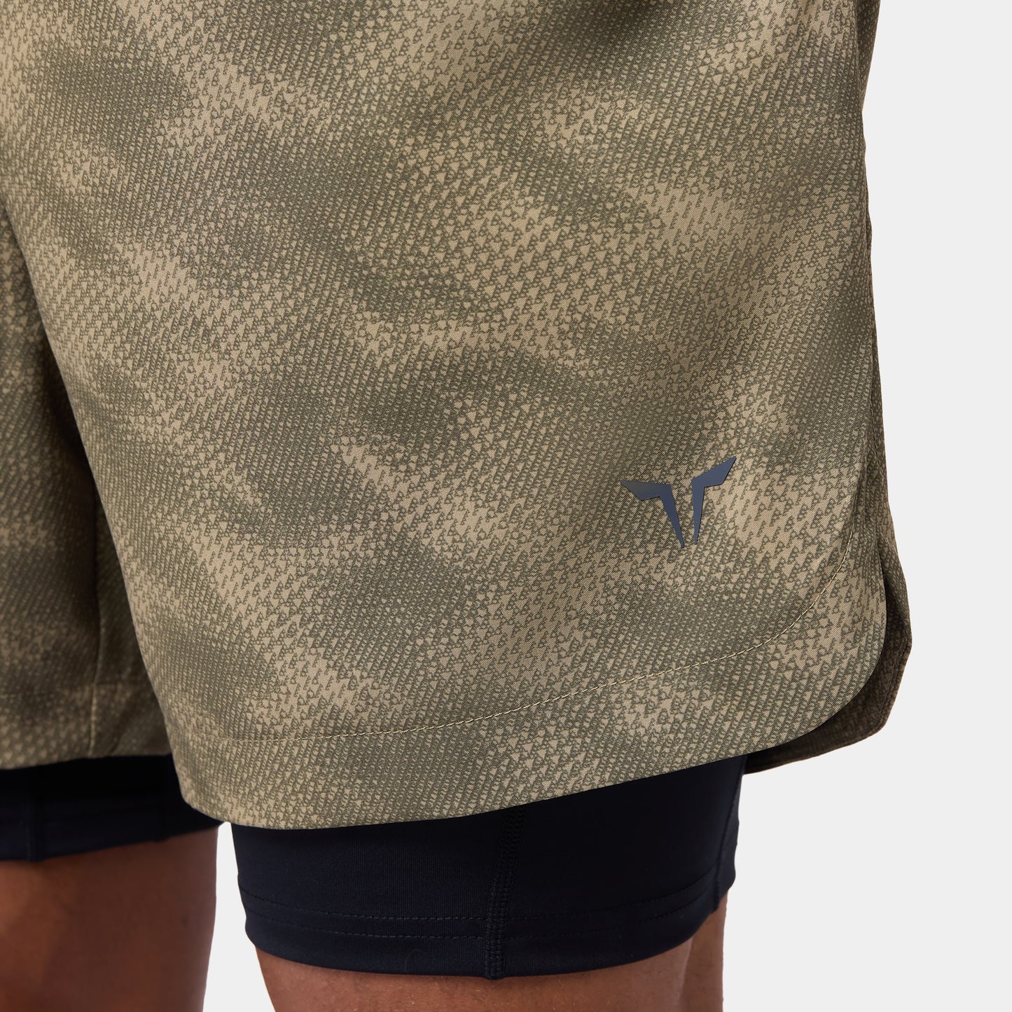 ليمتليس شورت 2 في 1 7" - طبعة زيتونية