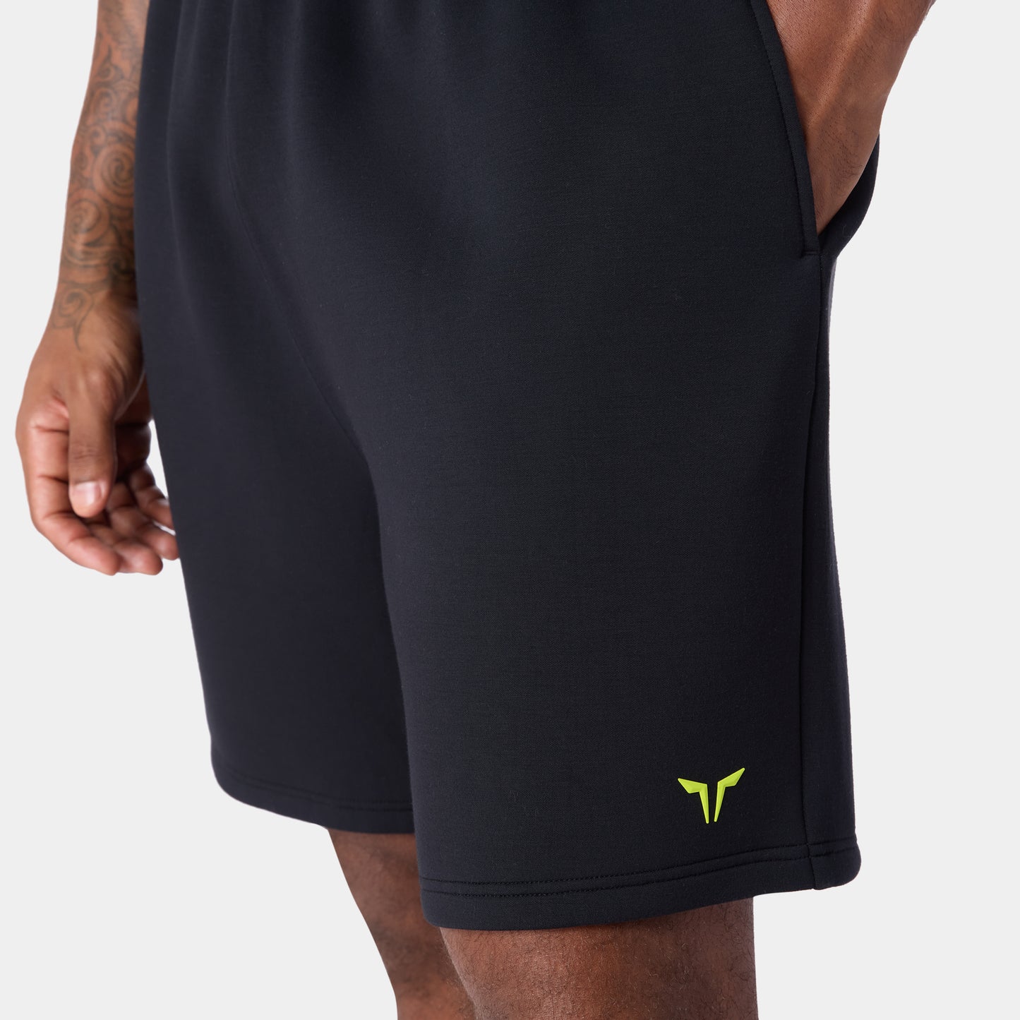 نيوتك شورت سبيسر 7" - أسود