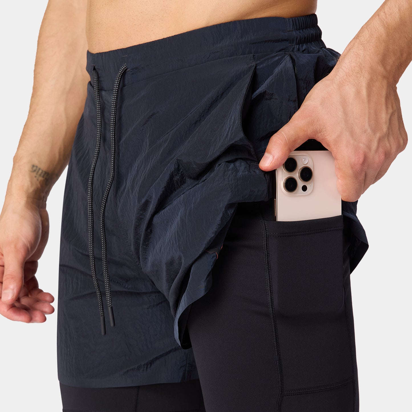 شورت آكت دراي® 2 في 1 7"- أسود