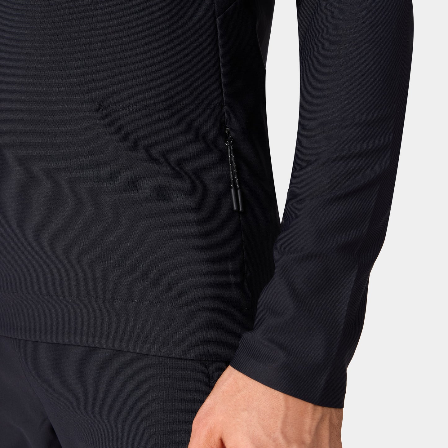 توب آكت دراي® مع ربع سحاب و أكمام طويلة - أسود