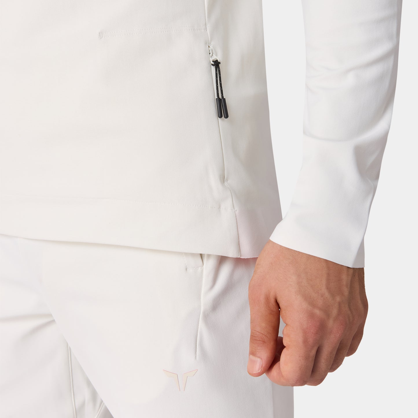 توب آكت دراي® مع ربع سحاب و أكمام طويلة - أبيض لؤلؤي