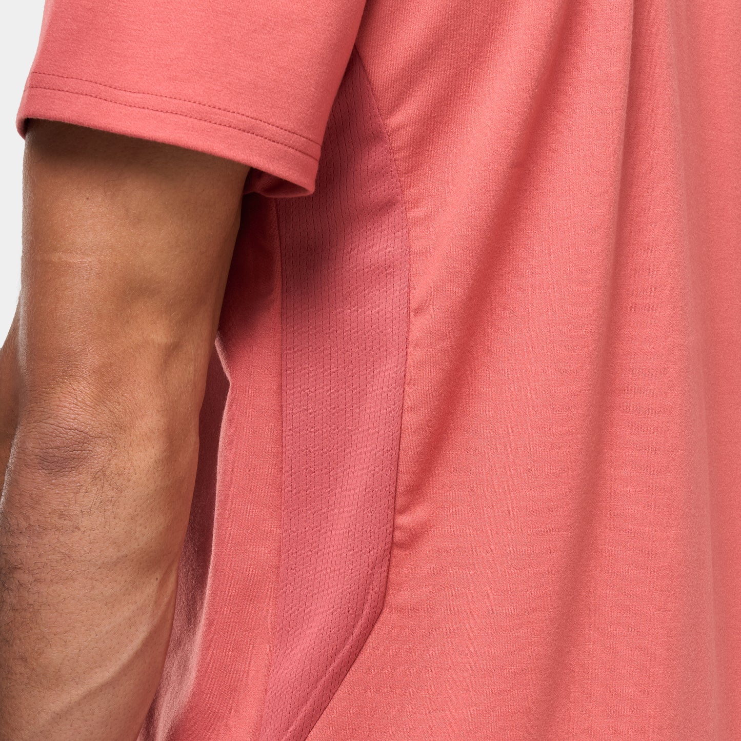 ايسينشال تيشيرت فضفاض - مارسالا