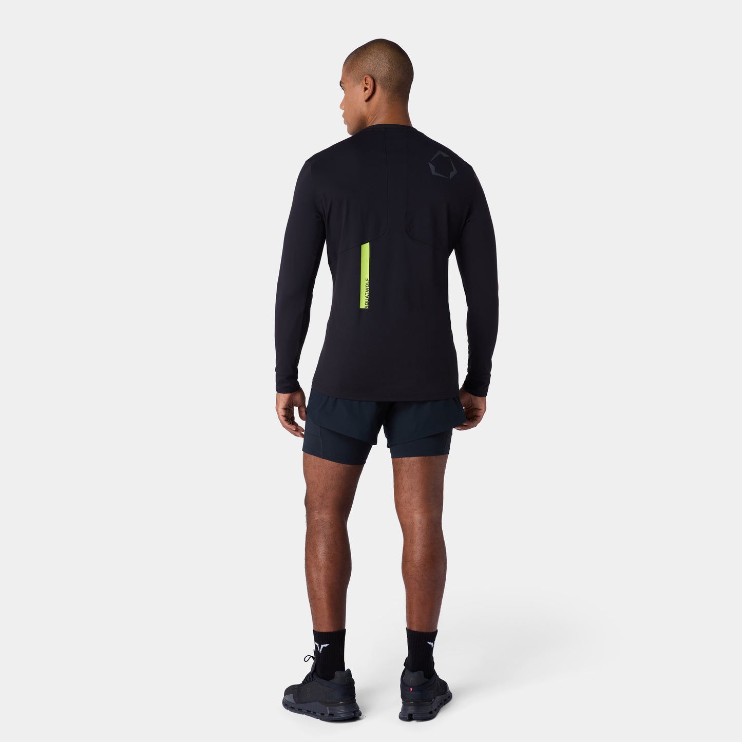 نيوتك تيشيرت سوبرناتشورال بأكمام طويلة - أسود