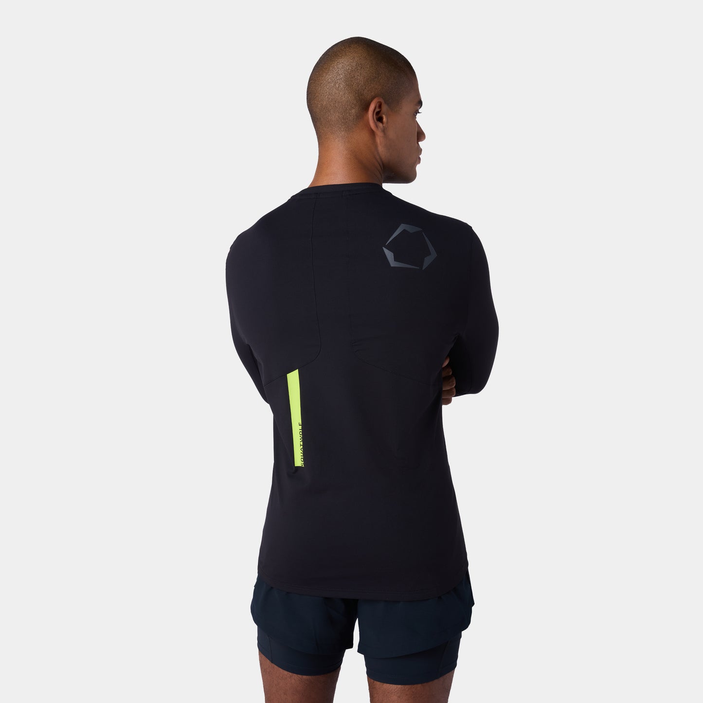 نيوتك تيشيرت سوبرناتشورال بأكمام طويلة - أسود