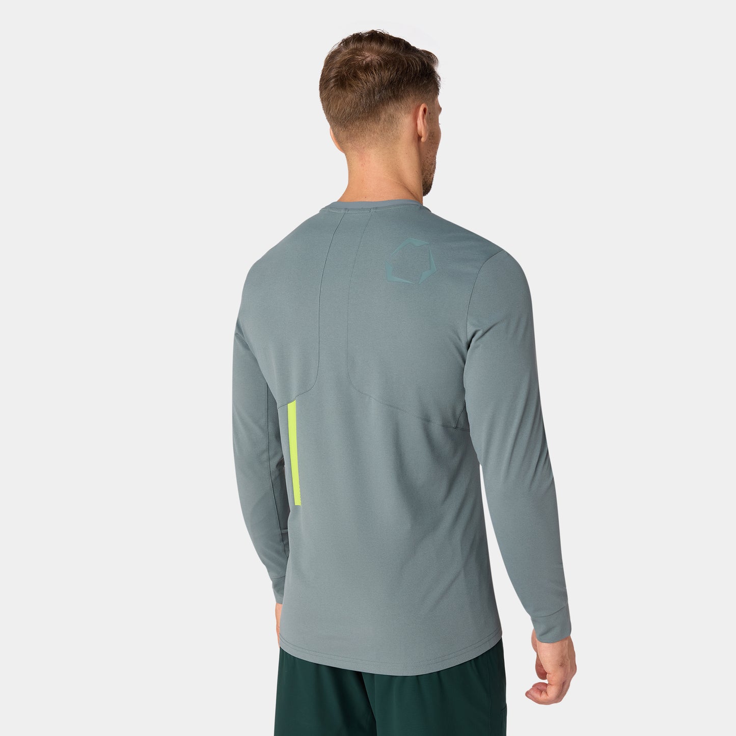 نيوتك تيشيرت سوبرناتشورال بأكمام طويلة - فستقي