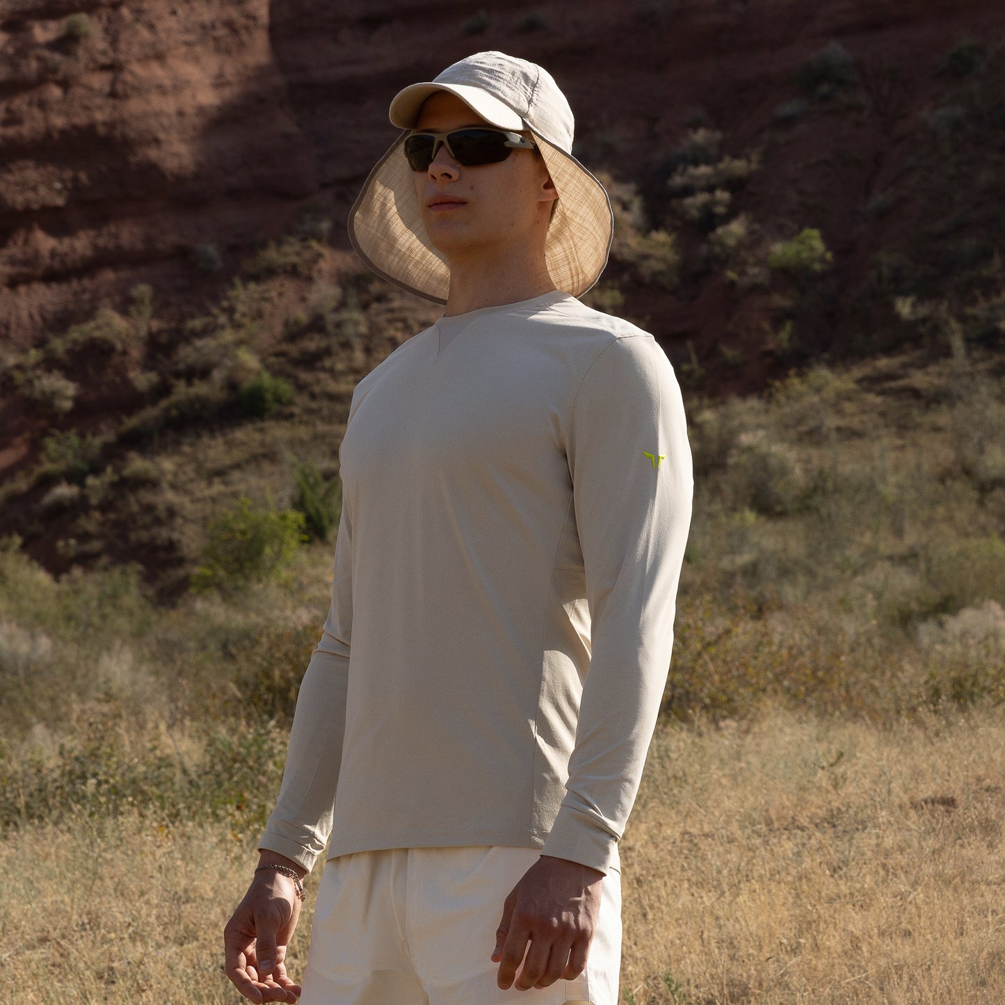 نيوتك تيشيرت سوبرناتشورال بأكمام طويلة - فضي مطفي