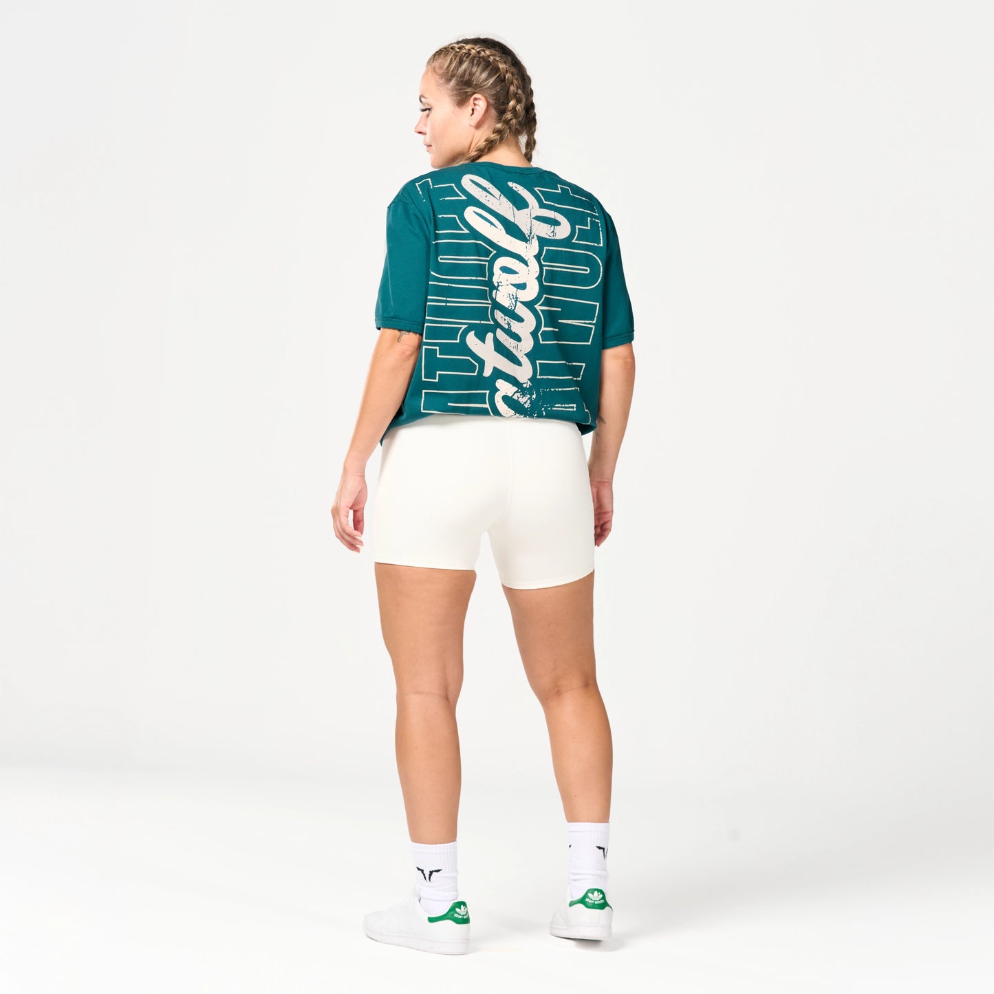 تيشيرت فضفاض مع شعار مطرز- أزرق كلاسيكي مارل