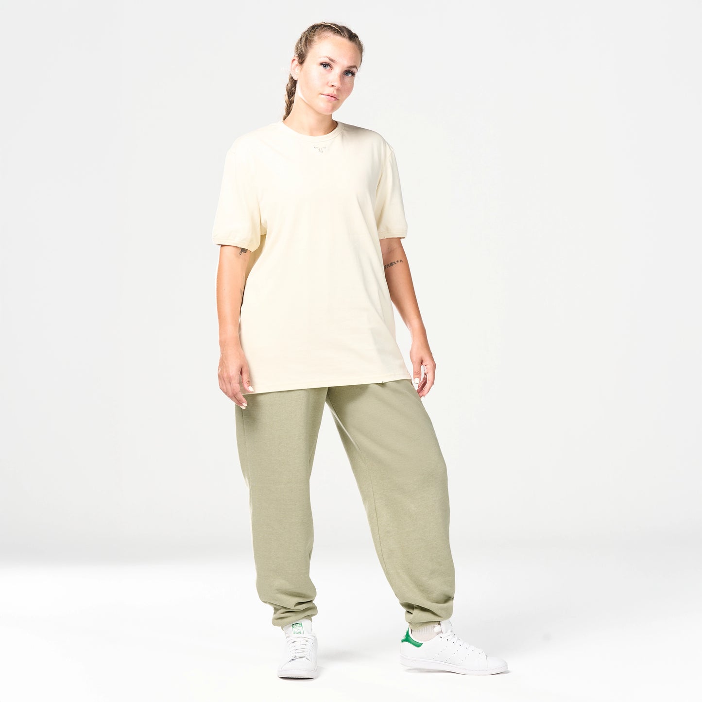 تيشيرت فضفاض مع شعار مطرز-سكري مارل