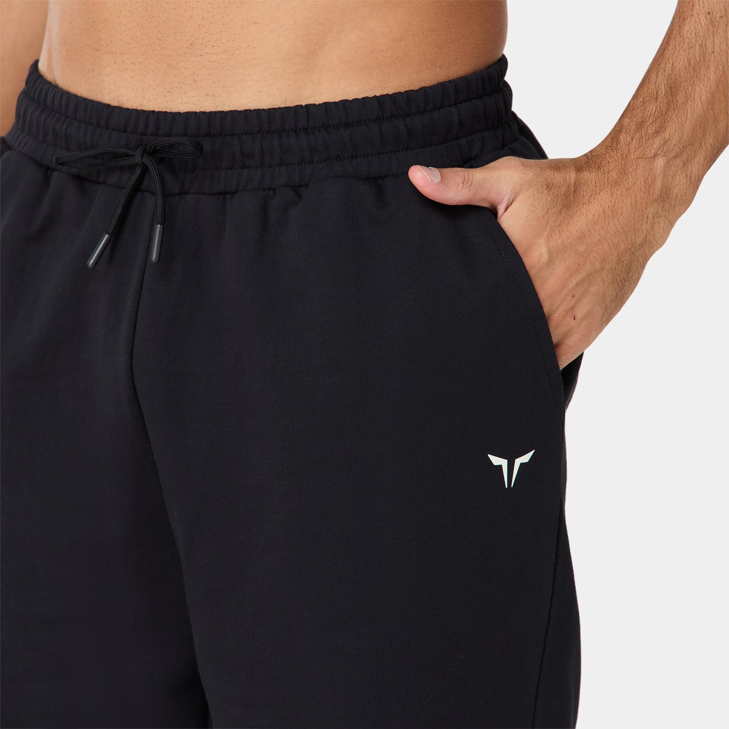 شورت رياضي مريح 7" - أسود