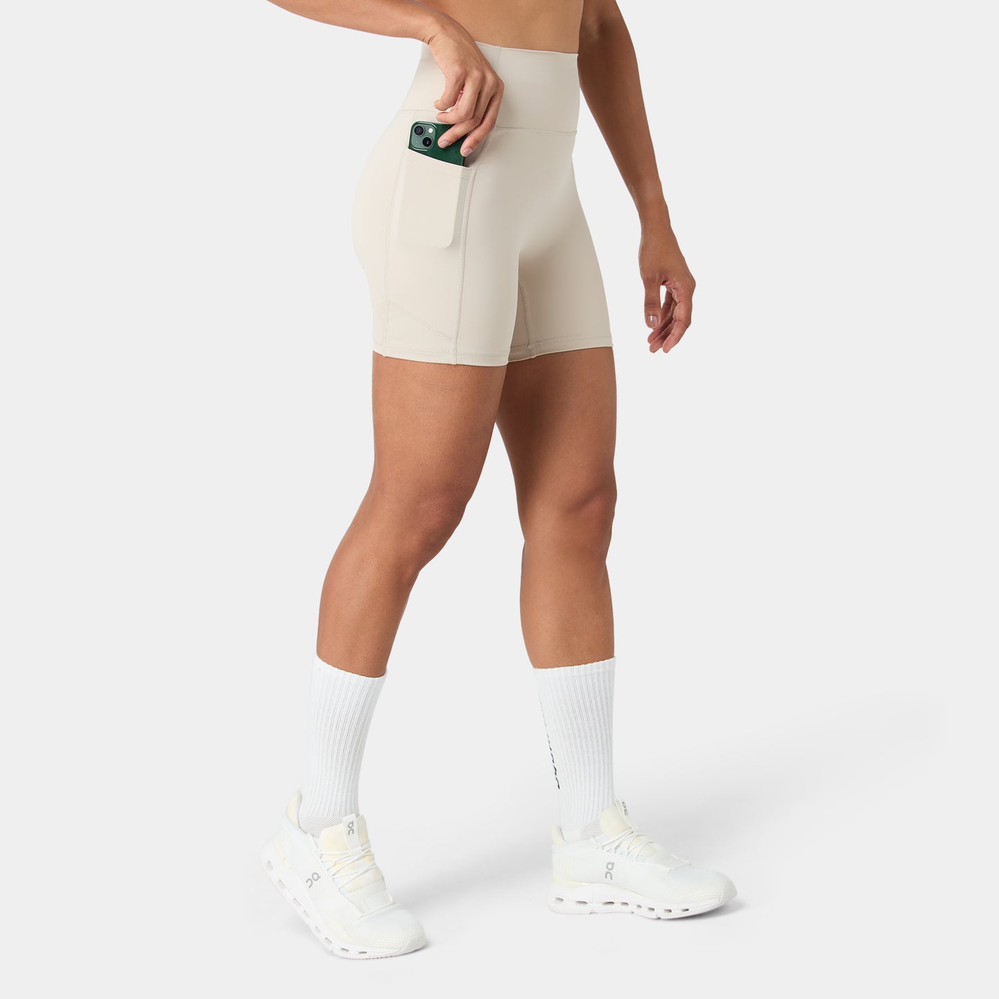 شورت بخصر مرتفع 5"- فضي مطفي