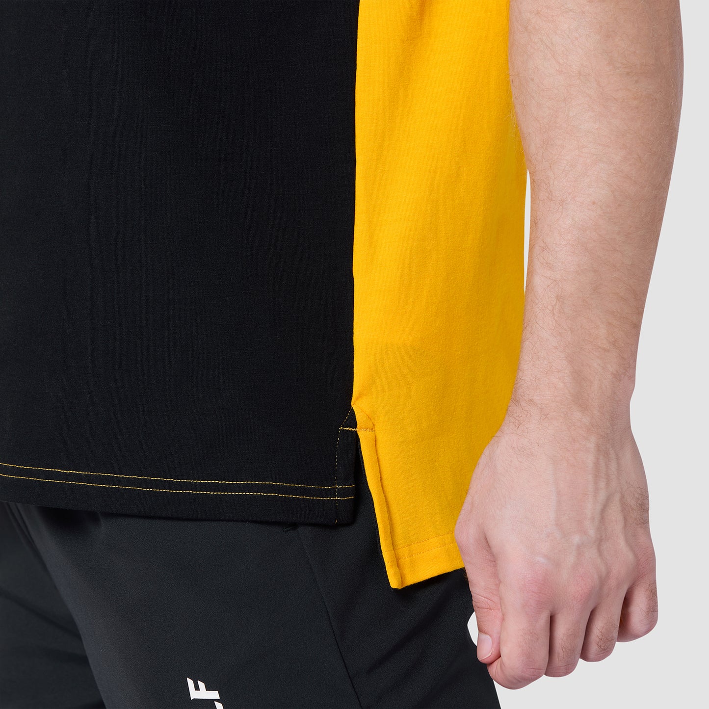 Split Logo T-shirt - Spectra Yellow & Black