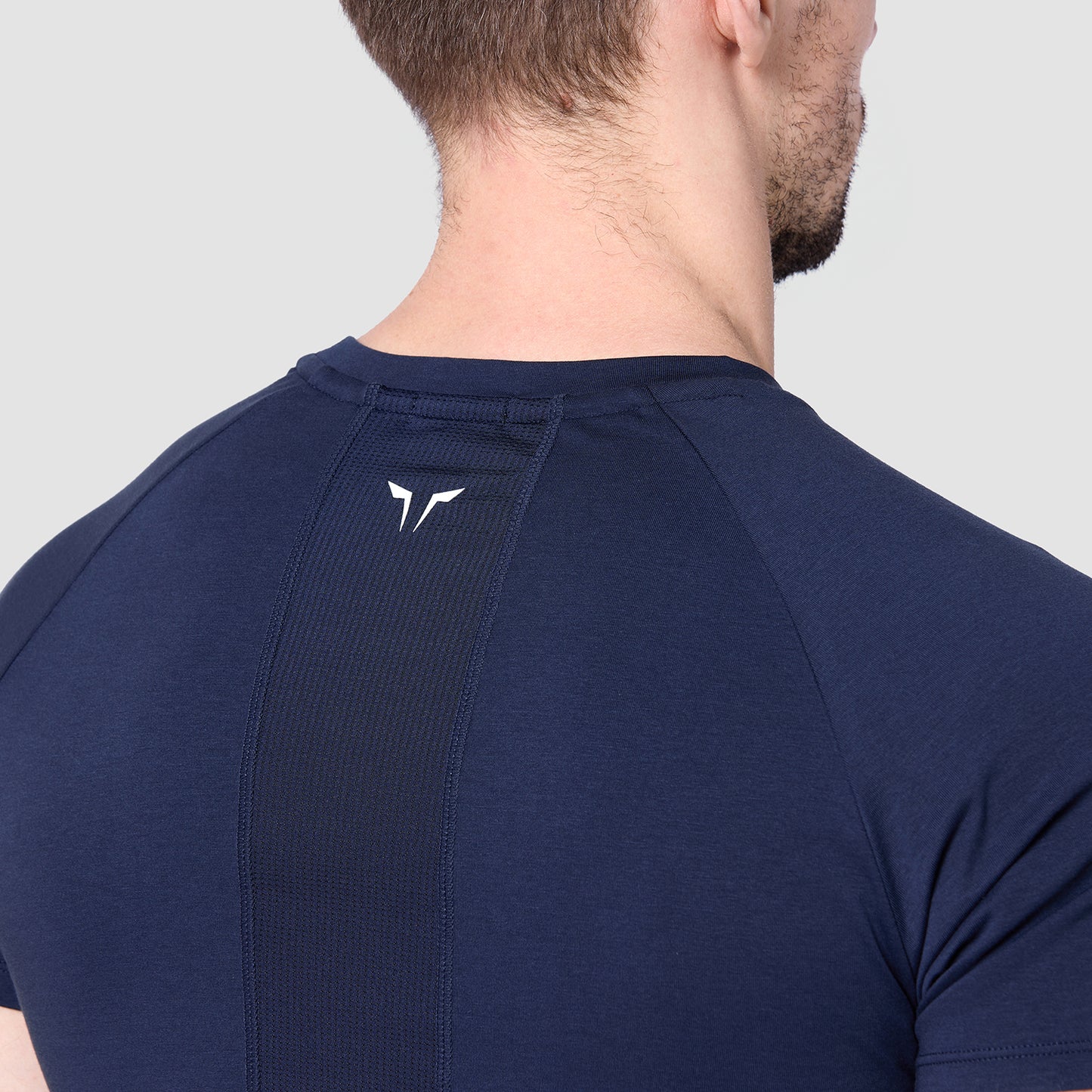 ستيتمنت تيشيرت 2.0 - كحلي