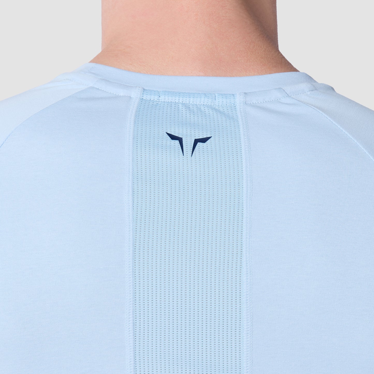 تيشيرت ستيتمنت 2.0 - أزرق سماوي 