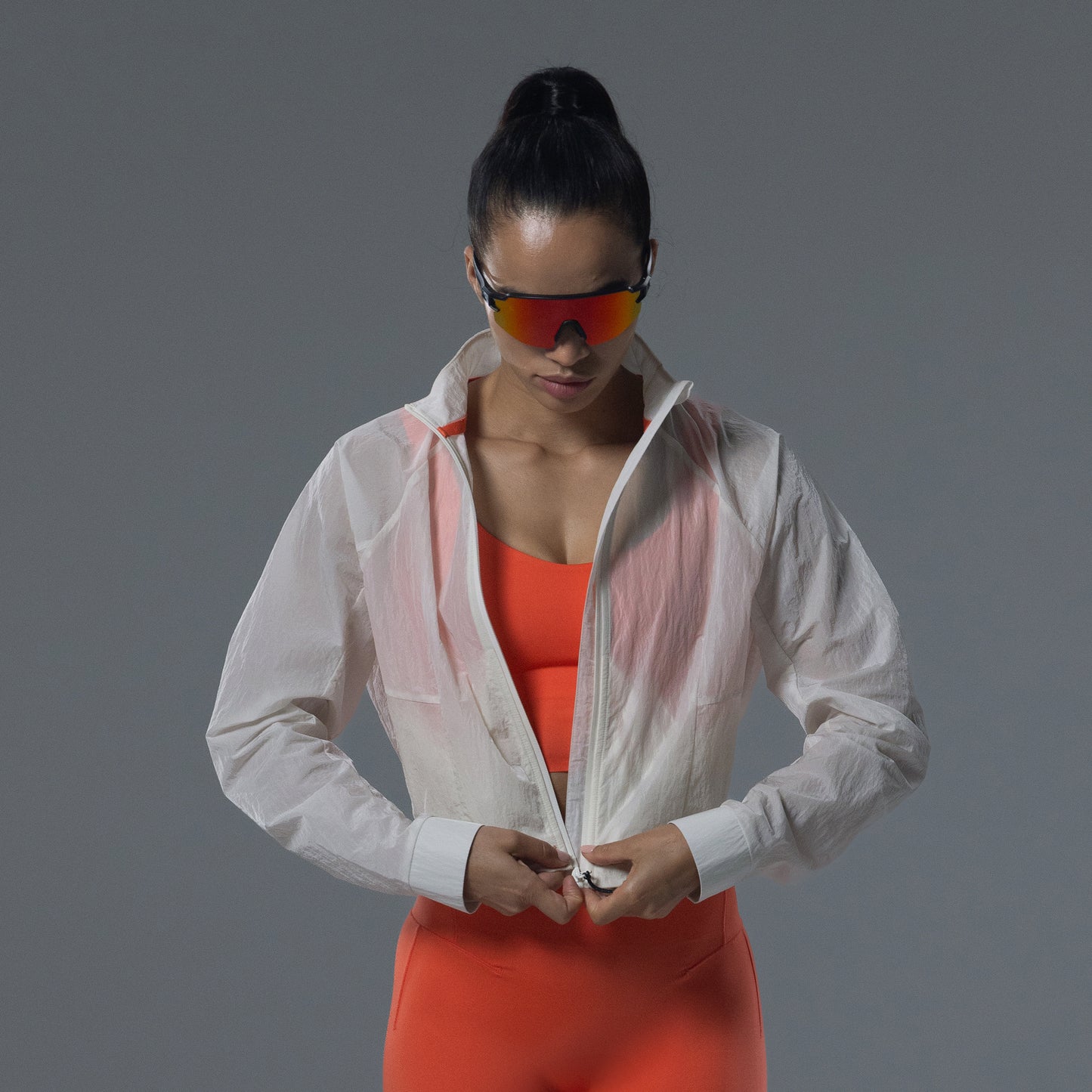 جاكيت هايبرد فائق التهوية - أبيض لؤلؤي