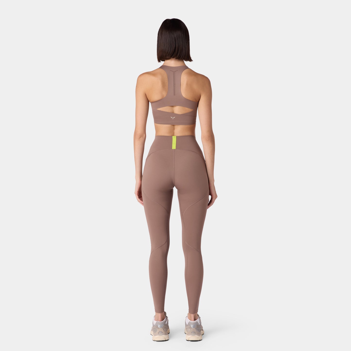 نيوتك حمالة صدر برقبة مربعة - كستنائي