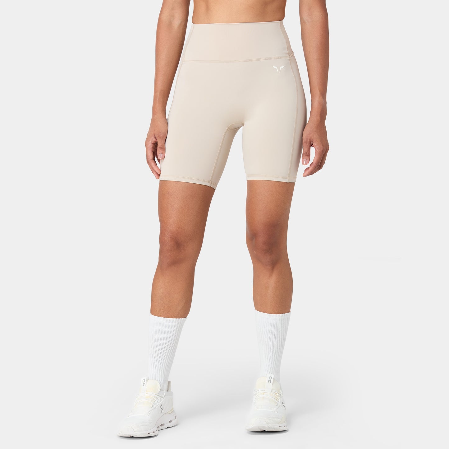 شورت بخصر مرتفع 7" - فضي مطفي