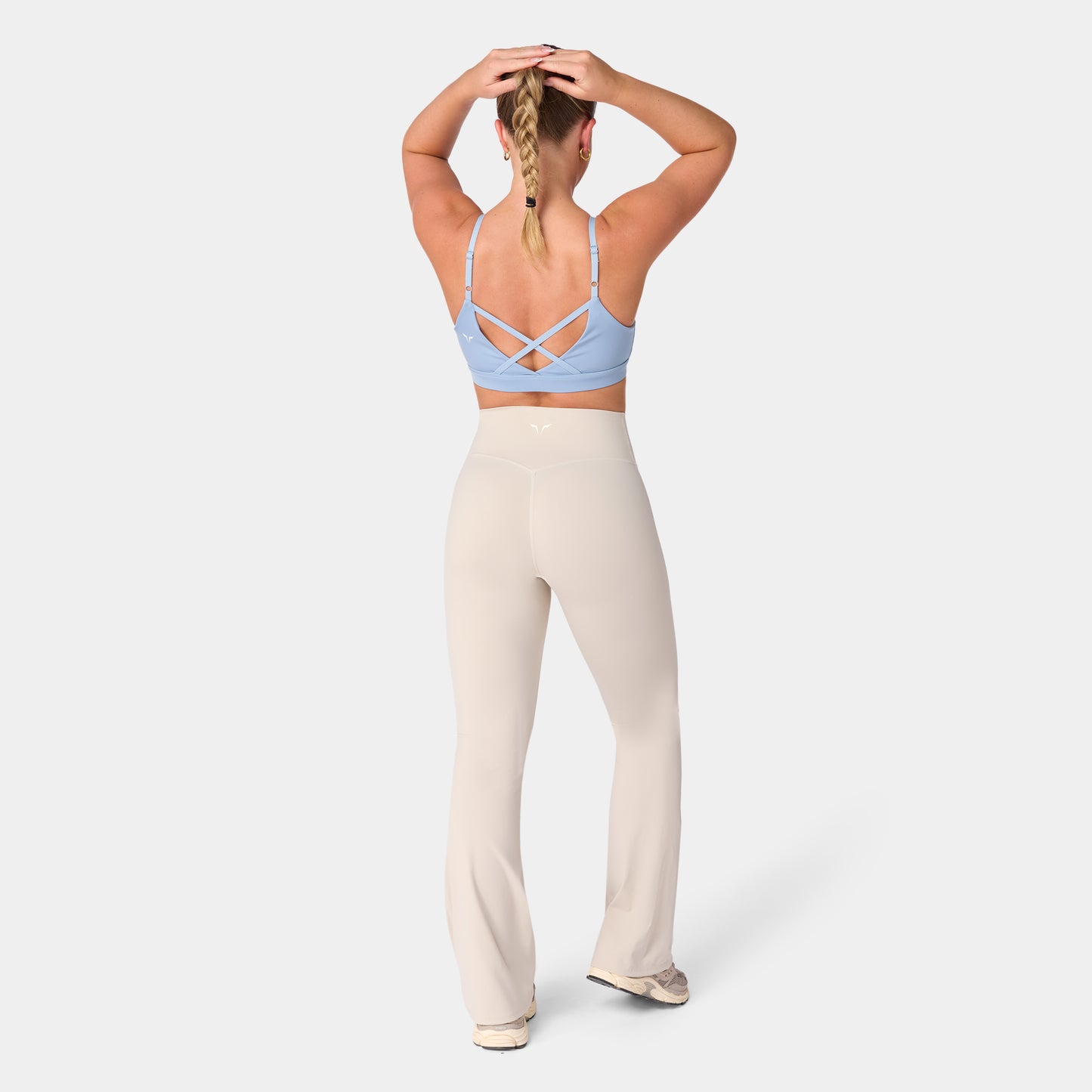 بنطلون فلريد بخصر مرتفع - فضي مطفي