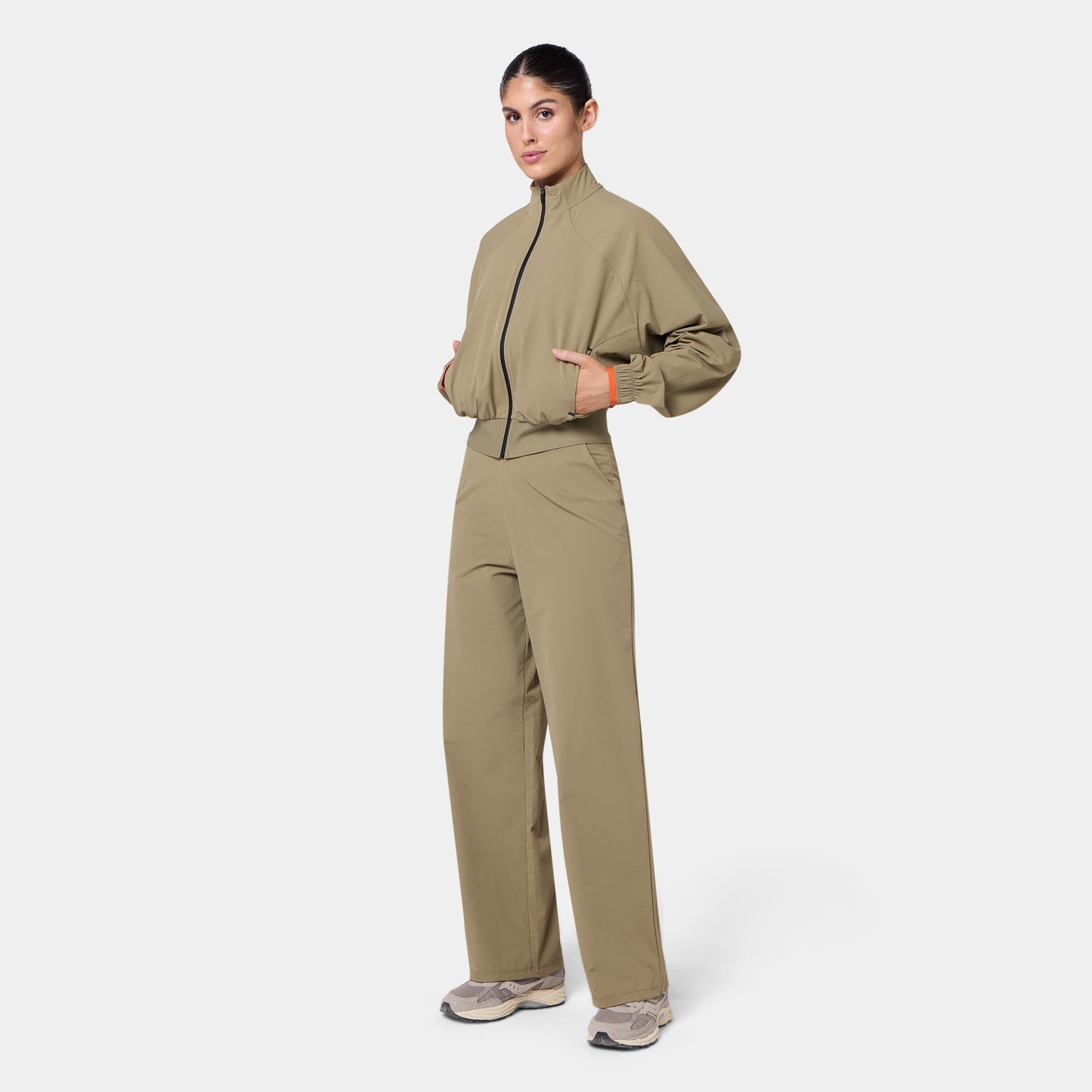 بنطلون واسع الساقين بخصر متقاطع - عشبي