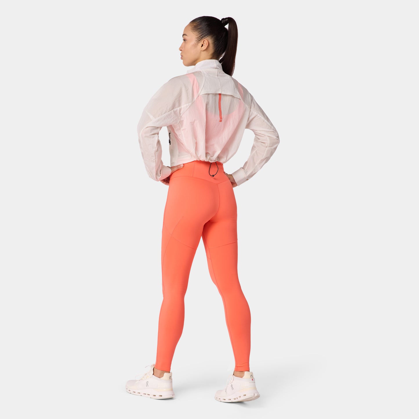 جاكيت هايبرد فائق التهوية - أبيض لؤلؤي