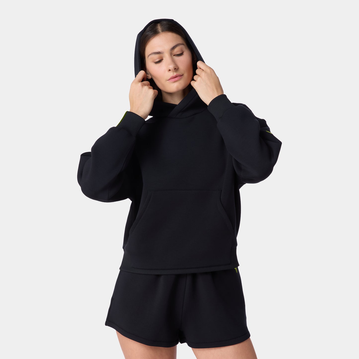 نيوتك هودي سبيسر مرتفع - أسود